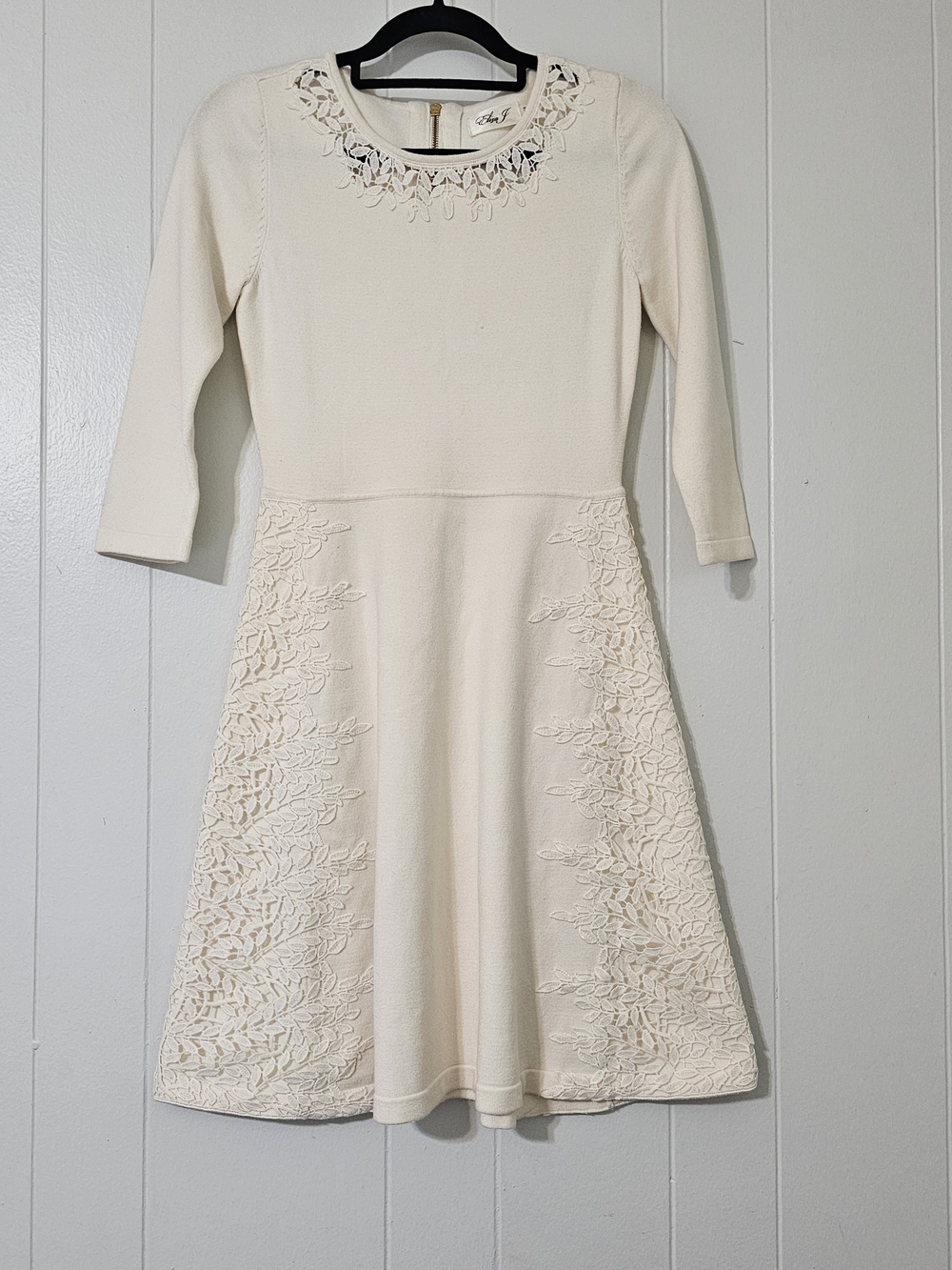 Eliza J Ivory Lace Fit Flare Dress XS Knit 3/4 Sleeve A-Line Wedding